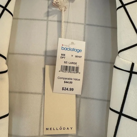 Zara White and Black Long Vest with Notched Lapels - Picture 2 of 10